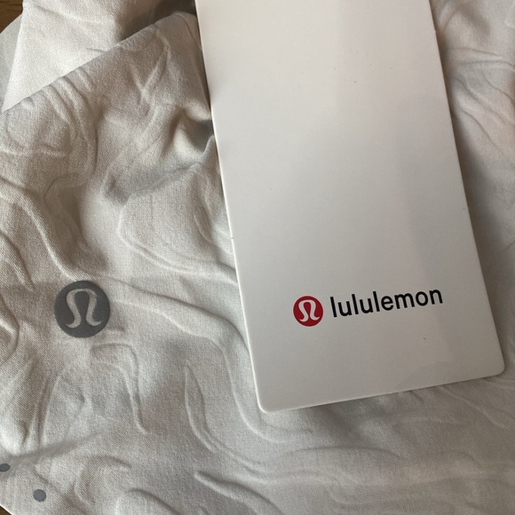 ❤️ Lululemon Fast & Free High-Rise Short 2" *Airflow In-Sense Emboss Size 4 NWT - Picture 8 of 11